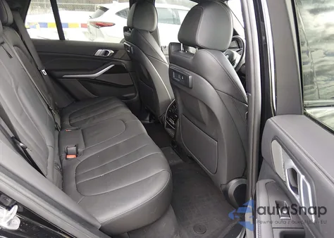 2021 BMW X5 xDrive40I z USA, uszkodzony, nr VIN 5UXCR6C06M9H01579